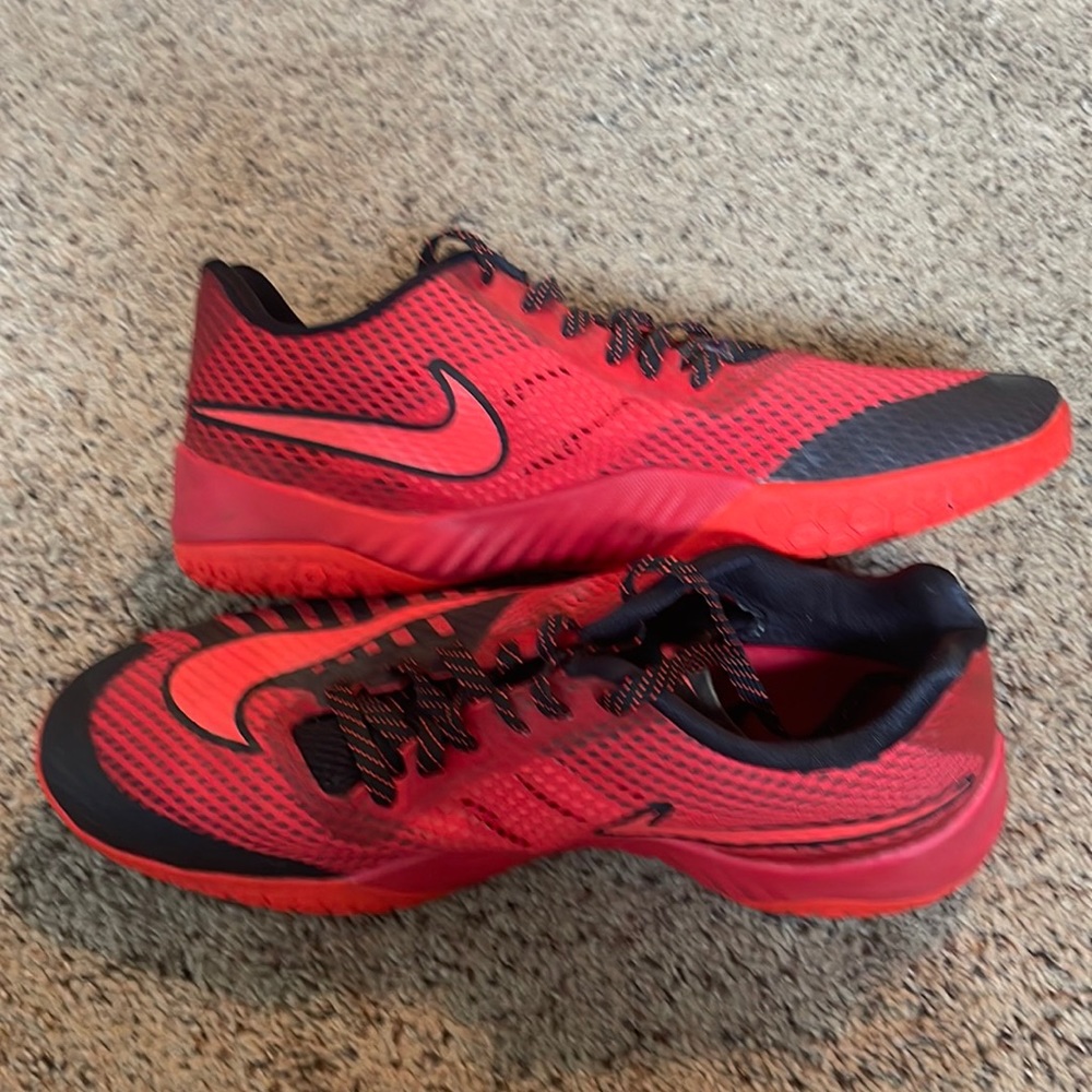 Nike hyper live